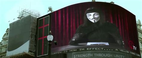 V for Vendetta Sorgulamalı Bir Klasik mi yoksa Devrimci Bir Başyapıt mı?  İstila ve İsyan Temalarıyla Dolu!